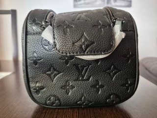Cartera Louis Vuitton Negra/Gris