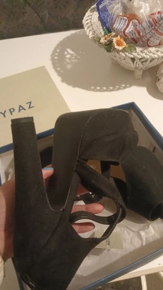 Zapatos de tacón negros
