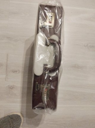 Maletín ejecutivo marrón con combinación