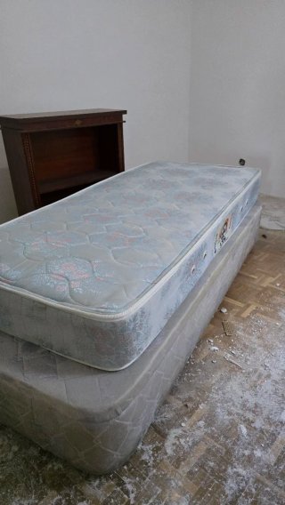 Colchón con somier abatible