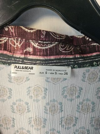 Camisa Estampado Paisley Pull&Bear Talla S