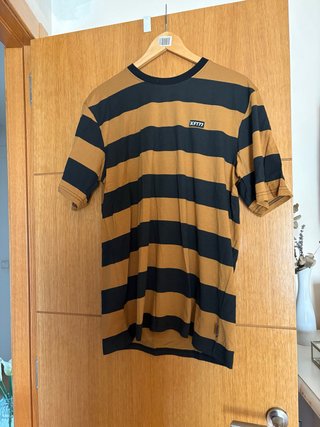 Camiseta Hurley Rayas Marrón y Negra Nueva