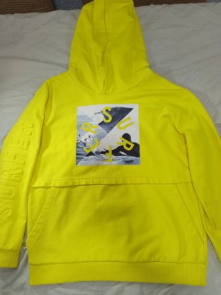 Sudadera Amarilla con Capucha