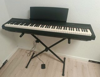 Piano Digital Yamaha P-105 + extras