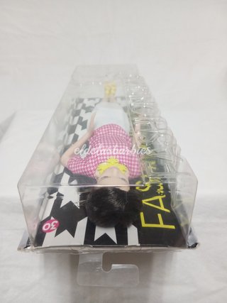 Barbie Fashionistas numero 30