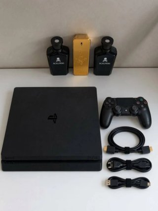 PS4 Slim 1TB + Mando DualShock 4, Caja y Cables.
