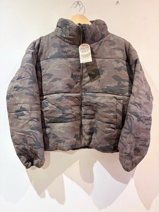 Cazadora camuflaje acolchada