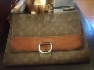 Borsa Louis Vuitton Lena 32 pre data-code