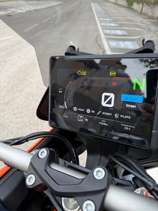 KTM Super Duke 1290 GT