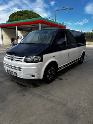 Volkswagen Caravelle 2012