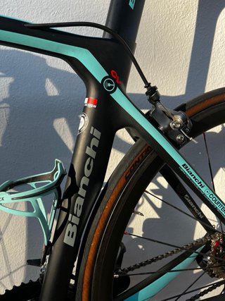 Bicicleta Bianchi Oltre XR4 Carbono