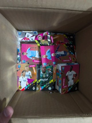 Lote 2 albums y caja 400 Cartas
