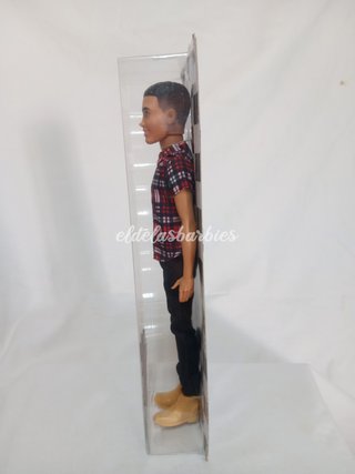 Barbie Fashionista Ken numero 9