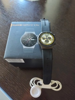 Huawei Watch GT 2 Pro 46mm + caja + 3 cargadores