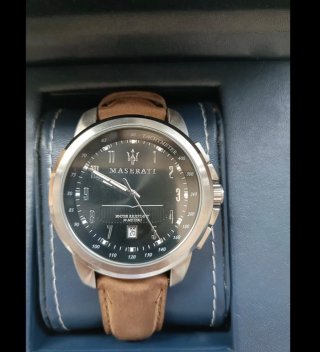 Reloj Maserati Negro y Marrón