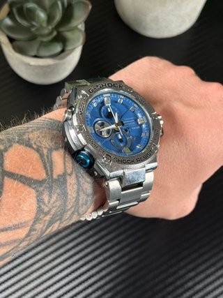 Reloj Casio G-Shock B100 Plateado y Azul