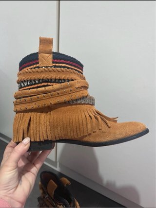 Botín Zara étnico flecos hebillas marrón