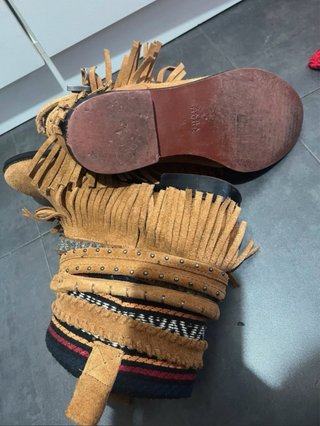 Botín Zara étnico flecos hebillas marrón