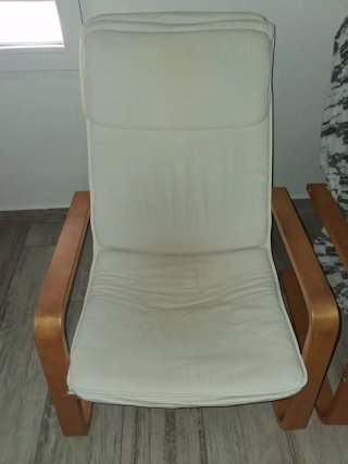 2 Sillones de Madera y Tela Beige