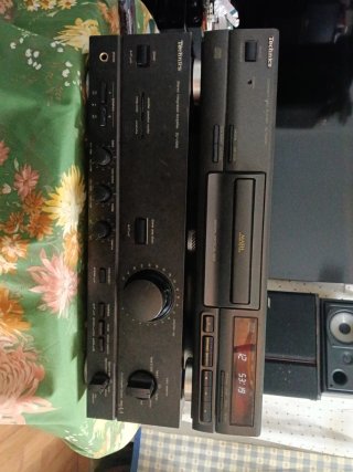 Conjunto Technics Amplificador y CD