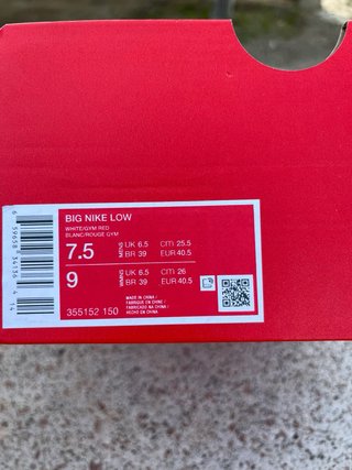 Zapatillas Nike Blancas y Rojas