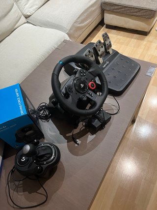 Volante Logitech G29 con Pedales y Cambio