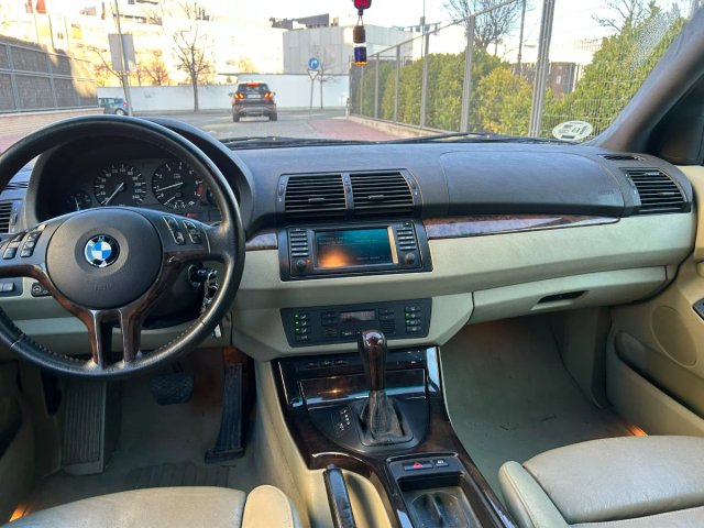 BMW X5 2003
