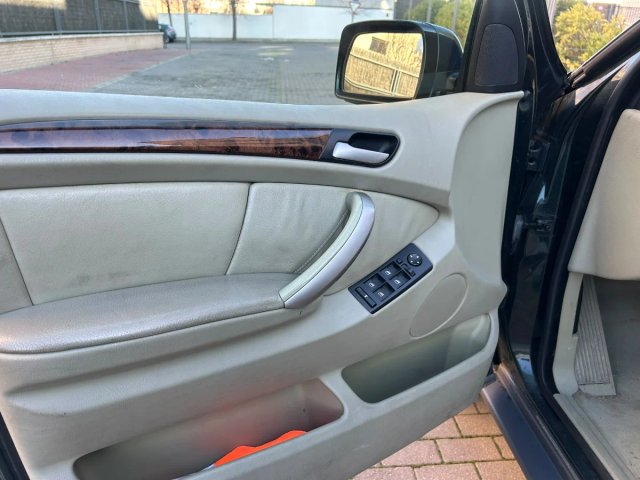 BMW X5 2003
