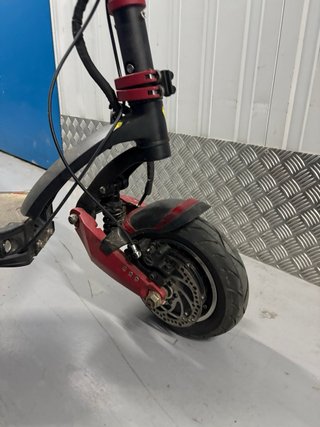 Patinete electrico Tauros X2 de 2000w 52v-18Ah 70
