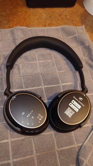 Sennheiser ACCENTUM Wireless + Dongle BTD 600