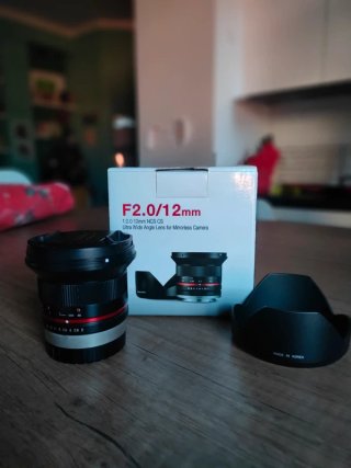 Obiettivo Samyang 12mm f/2.0 NCS CS Ultra Wide