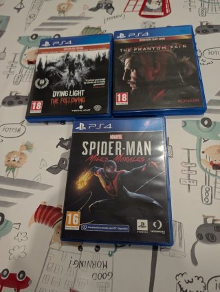 Pacchetto di 3 giochi per PS4