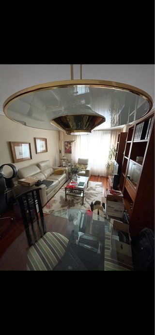 Librería salón, 2 mesas forja y lámparas halógenas