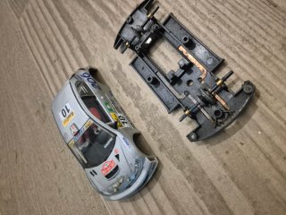 Chasis Scalextric Peugeot 206 Desguace