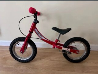 Bicicleta sin pedales Boomerang roja
