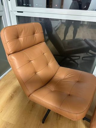 IKEA HAVBERG Silla giratoria y reposapiés cuero