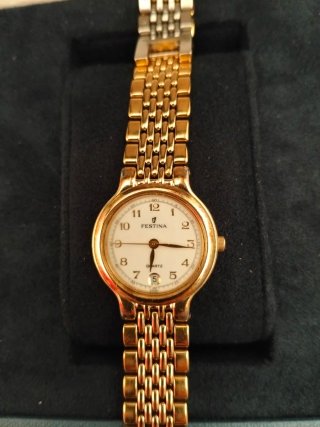 Reloj de Mujer Festina Dorado