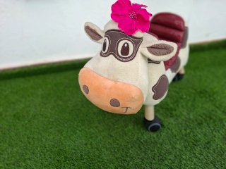 Correpasillos Vaca Peluche