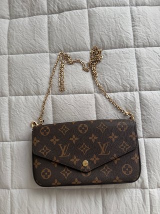 Bolso Louis Vuitton Estampado con Cadena