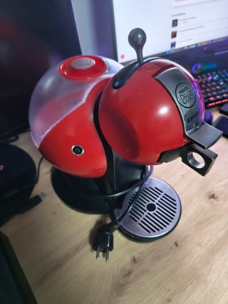 Macchina da caffè Nescafé Dolce Gusto Krups rossa