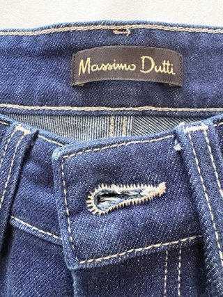 Vaqueros Massimo Dutti acampanados cropped