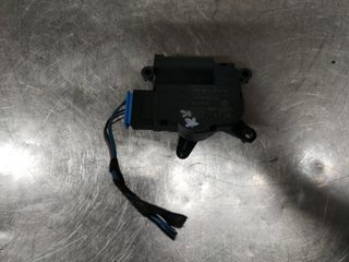Motor apertura trampillas climatizador VOLKSWAGEN