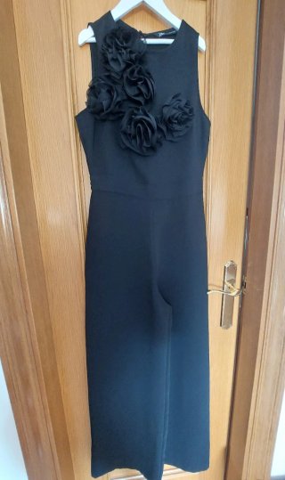 Mono Negro Zara con Flores