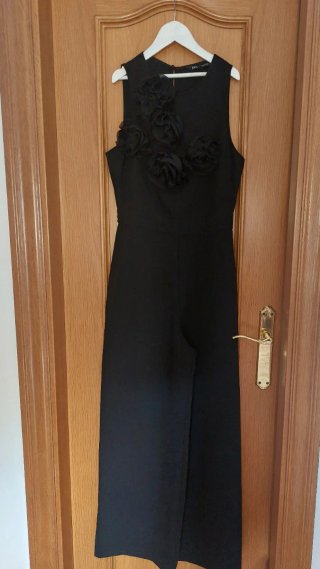 Mono Negro Zara con Flores