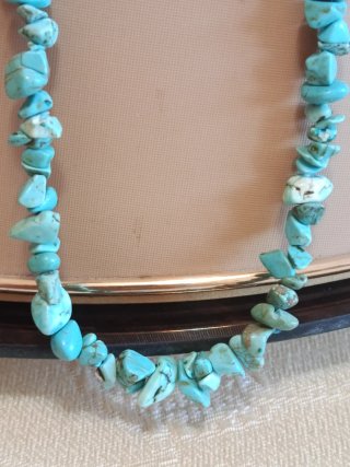 Conjunto de Collar Largo y Pendientes Turquesa