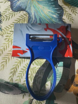 Pelador AMC Azul Nuevo