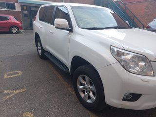 TOYOTA LAND CRUISER 3.0-173 CV-7PLAZAS-MUY CUIDADO