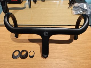 Manillar BLACK INC Carbono Integrado