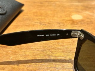 Gafas de Sol Ray-Ban Wayfarer Negras y Blancas