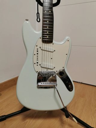 Squier Mustang Vintage Clasic Vibe Modificada